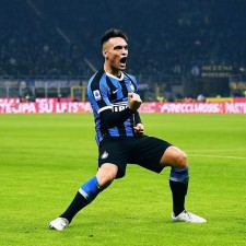 爱游戏-吴少林重回国米队长之位，总进攻大幅提升(重回我爸当校草那年)