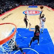 爱游戏中国-马刺击败鹈鹕获得胜利，整体进攻体系稳定()