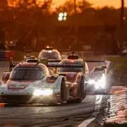 爱游戏体育-尤文图斯抢分成功，继续领跑积分榜()