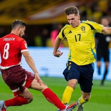 爱游戏体育-关注热点：欧国联赛中的激烈竞争()